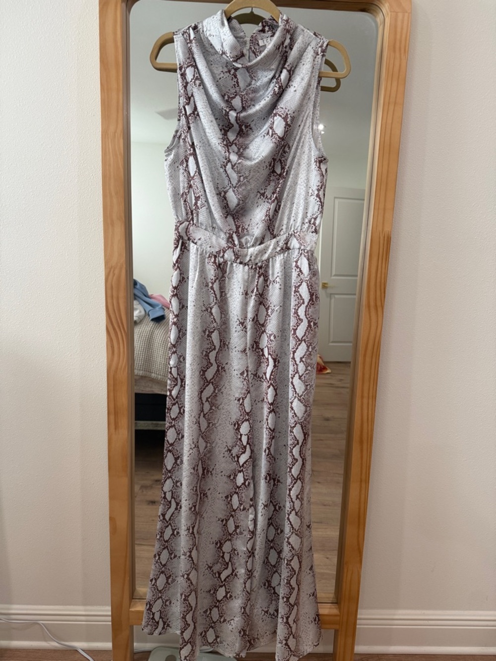 TCEC Satin-like Snakeskin Cowl Neck Jumpsuit Size Large